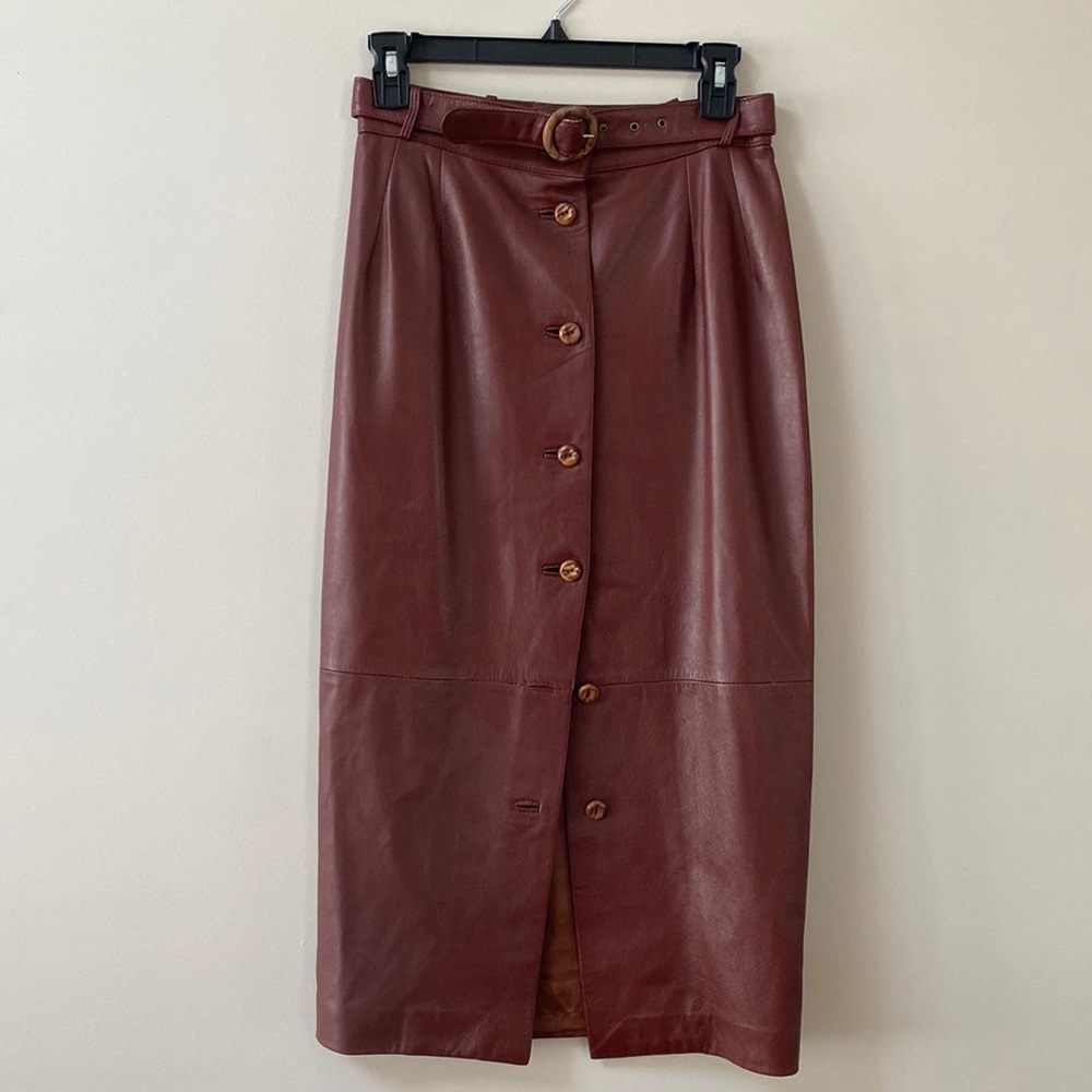Size 6 Vintage Genuine Italian wine leather skirt